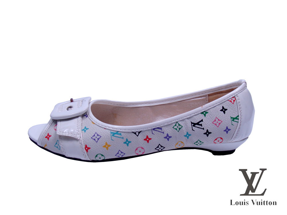 LV sandals030